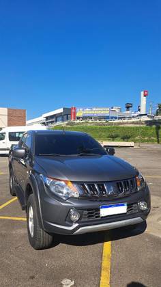 MITSUBISHI L200 TRITON 2.4 16V TURBO DIESEL SPORT GLS CD 4P 4X4 AUTOMÁTICO MITSUBISHI L200 TRITON 2.4 16V TURBO DIESEL SPORT GLS CD 4P 4X4 AUTOMÁTICO